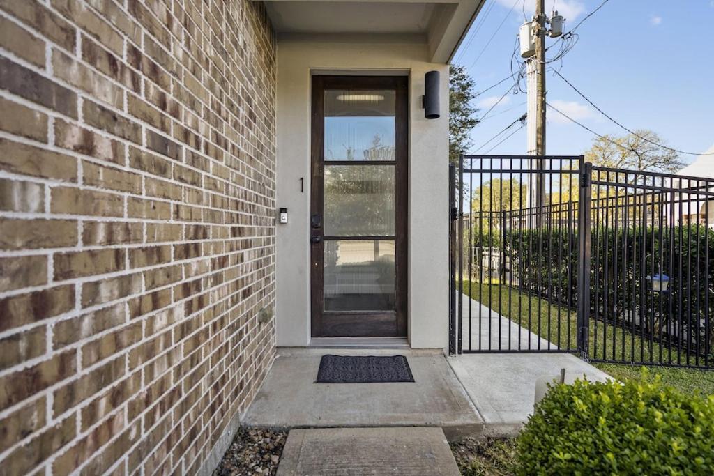 Stoic Sanctuary @ East Downtown Apartment Houston Exterior photo